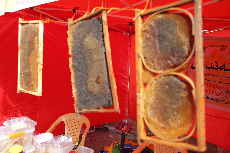 Dozens of beekeepers participated in Sulaimani honey festival, Nov. 8, 2018. (Photo: Ibrahim Fatah)